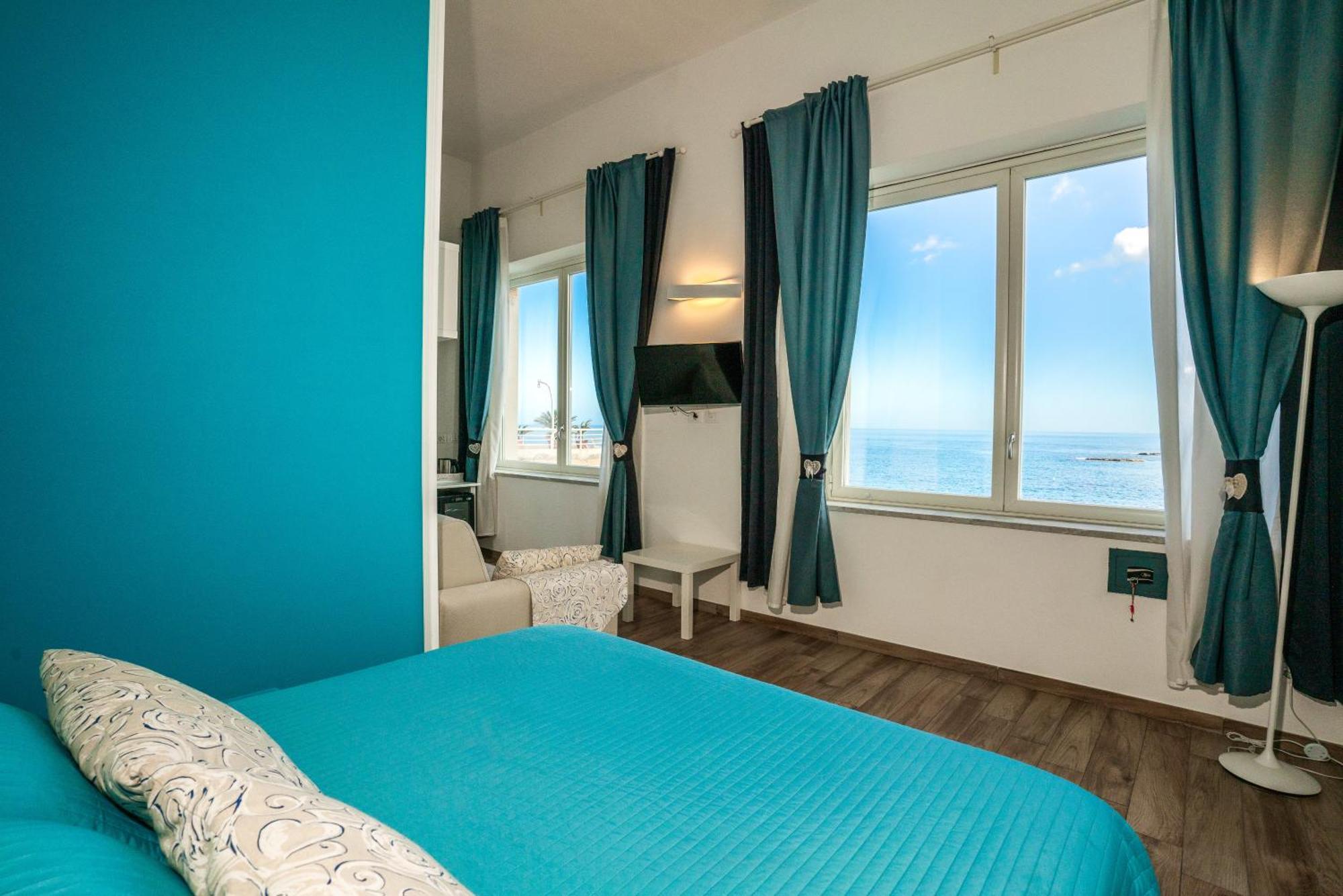 Marlove Sea View Syracuse ภายนอก รูปภาพ