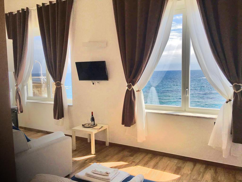 Marlove Sea View Syracuse ภายนอก รูปภาพ